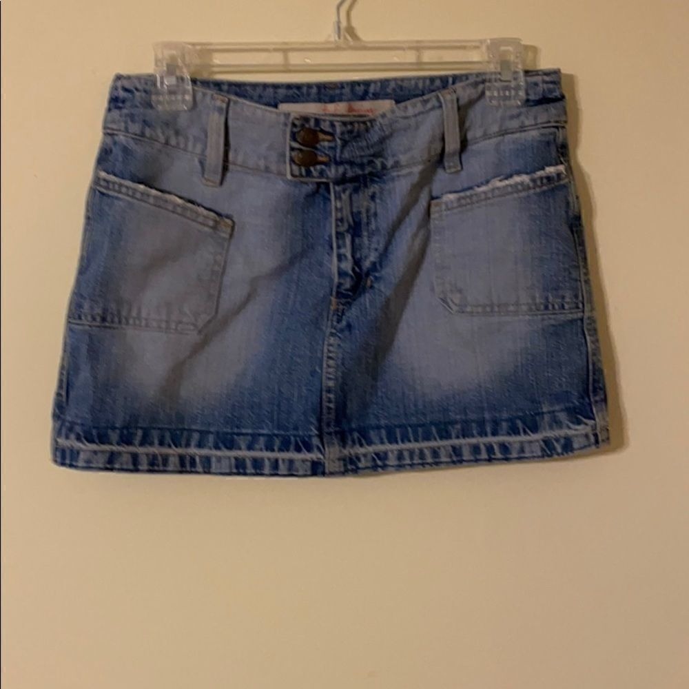 Zara distressed‎ frayed light wash denim skirt size 8 with